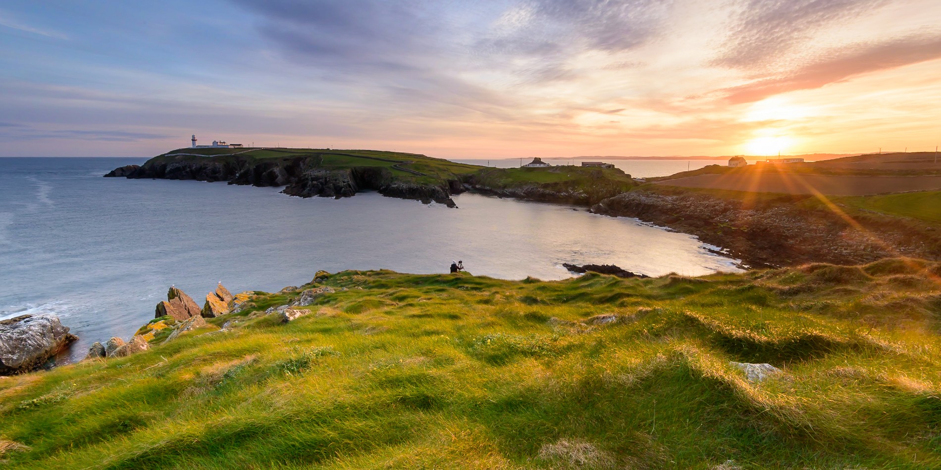 Galley Head Lighthouse at Sunset. Ardfield, Clonakilty, West Cork, Ireland. ⒸShutterstock