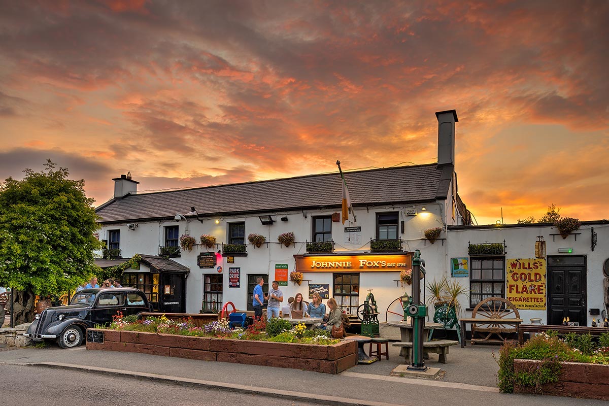 johnnie-foxs-photo-exterior