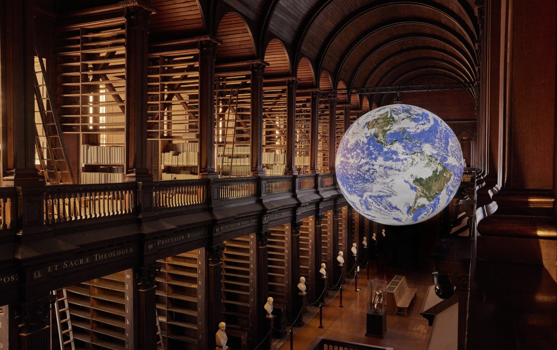 dublin-in-72-hours-header-long-room-county-dublin-v2