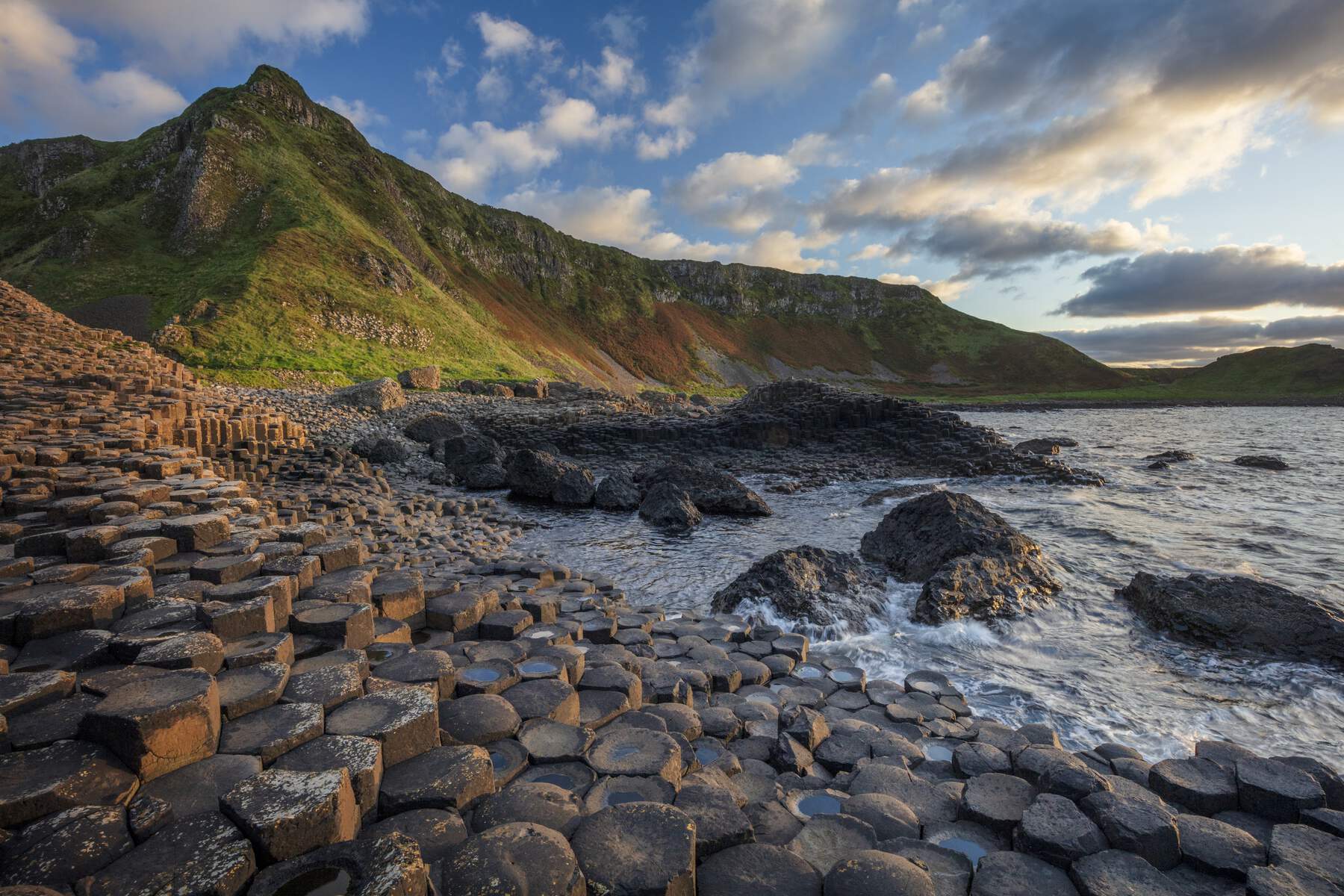 giants-causeway-autumn