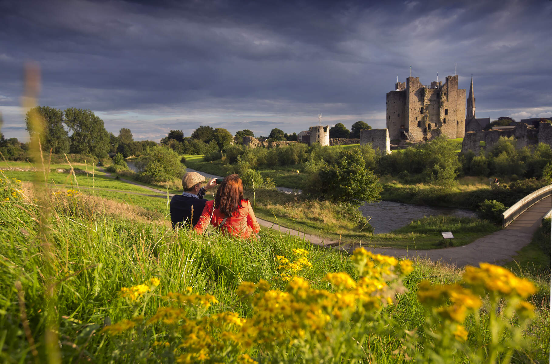 Couple at Trim Castle Trim CoWeb Size1