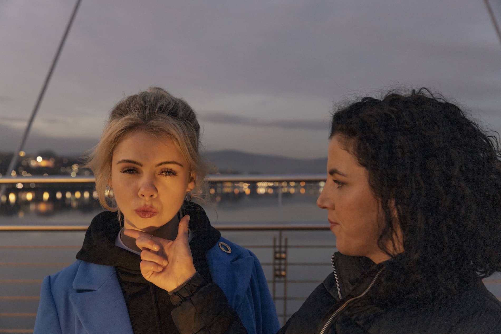 fyhwi-saoire-jamie-lee-posing-peacebridge-derry-londonderry-us