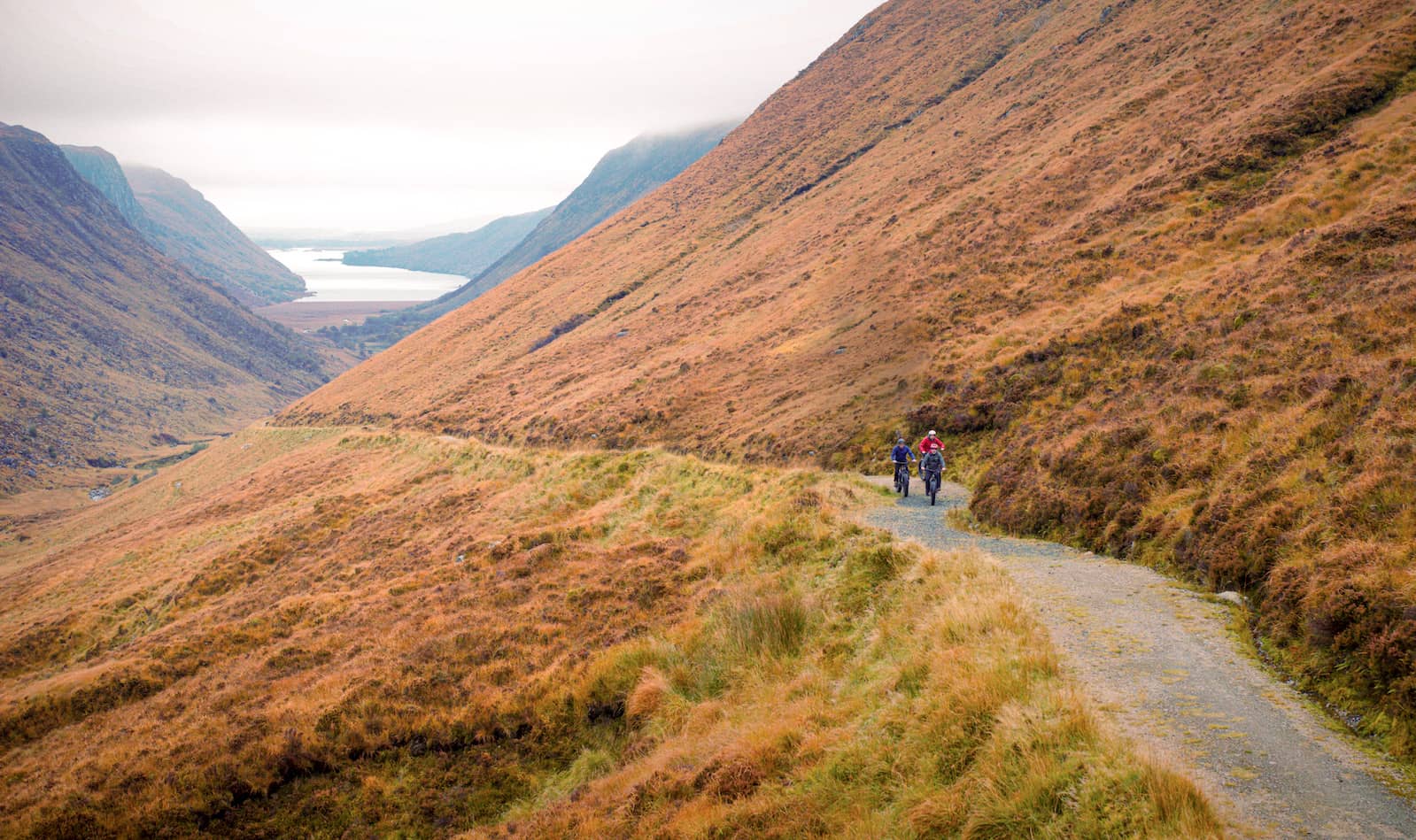 irelands-top-cycling-routes-bridal-path-glenveagh-national-park-donegal