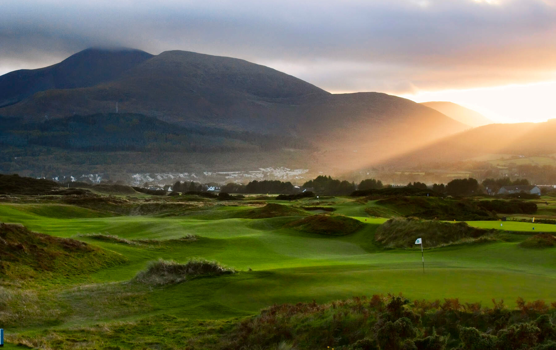 best time to golf in ireland