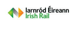 Het logo van Iarnród Éireann Irish Rail met groene en oranje pijlen en tweetalige tekst op een witte achtergrond.