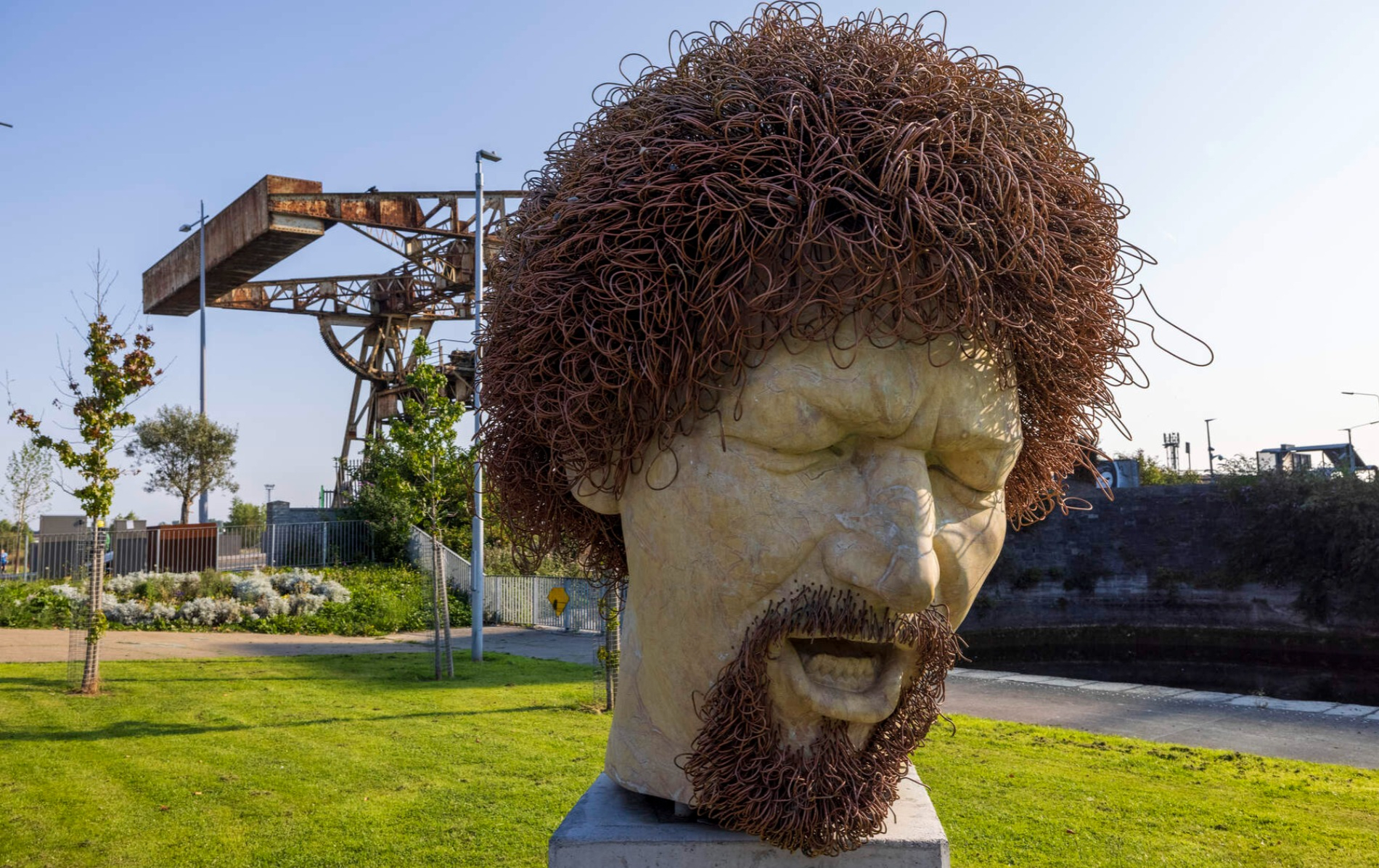 luke-kelly-hero-v1