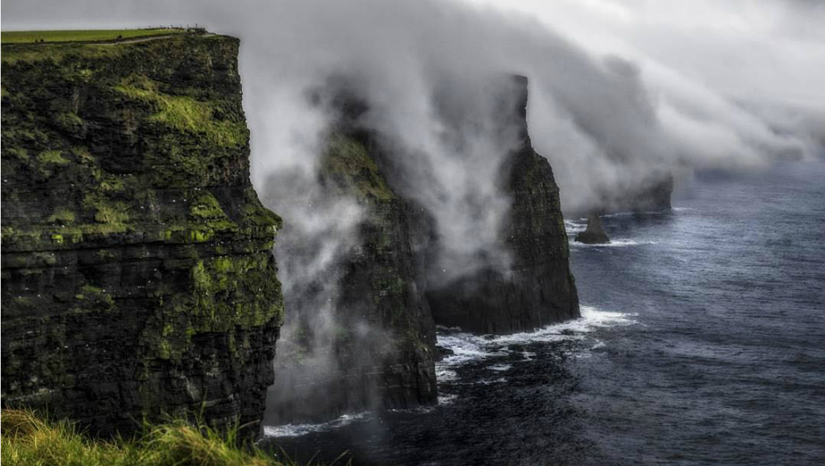 cliffs-oh-moher-clouds-three