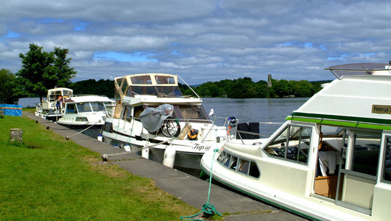 cruising-in-ireland-inspire-lough-key-carousel