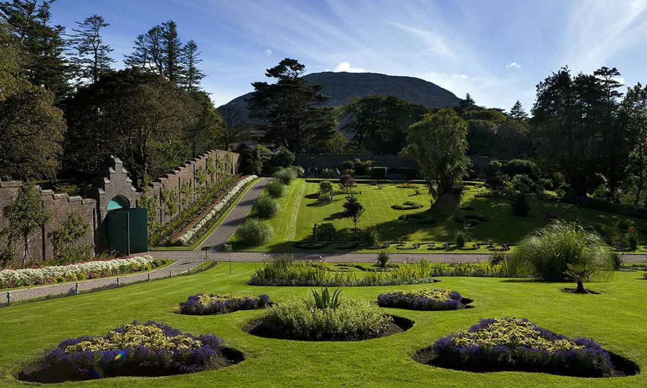 six-garden-walks