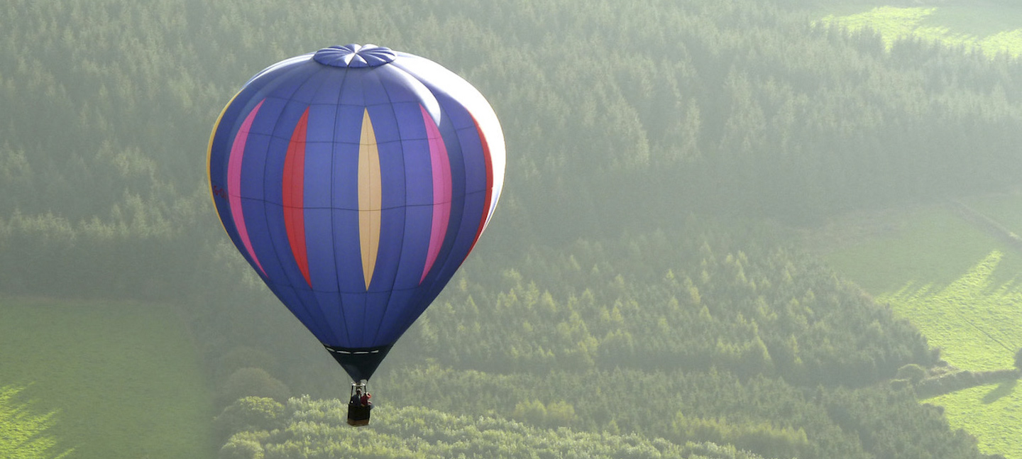 new-image-balloon-bg