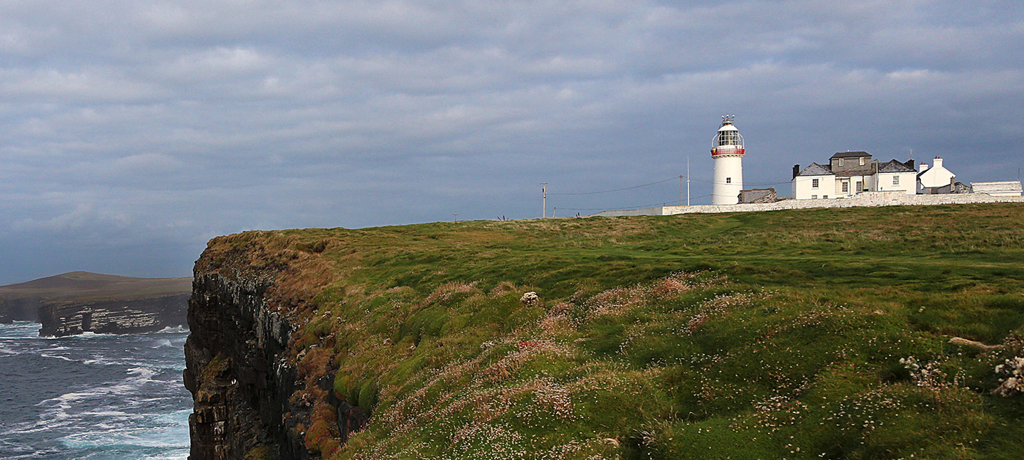 stay-in-a-lighthouse-bg-desktop