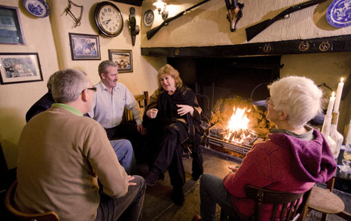 six-cosy-firesides-crosskeys-inn