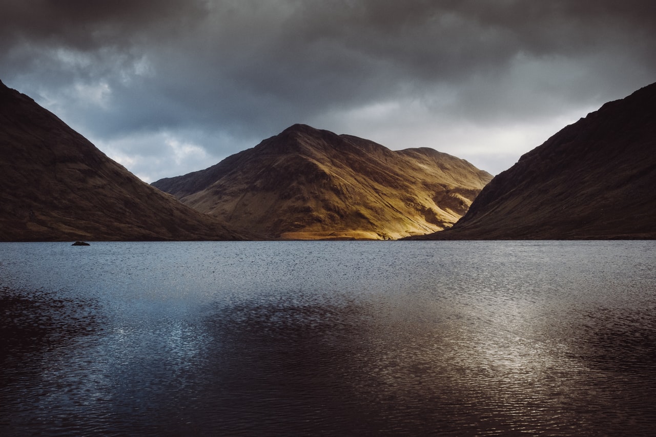 Example-Image-Angling-Sea