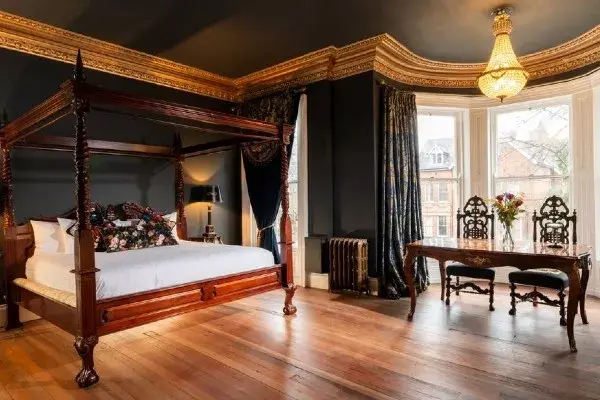 Linger Longer. 4 nights for price of 3