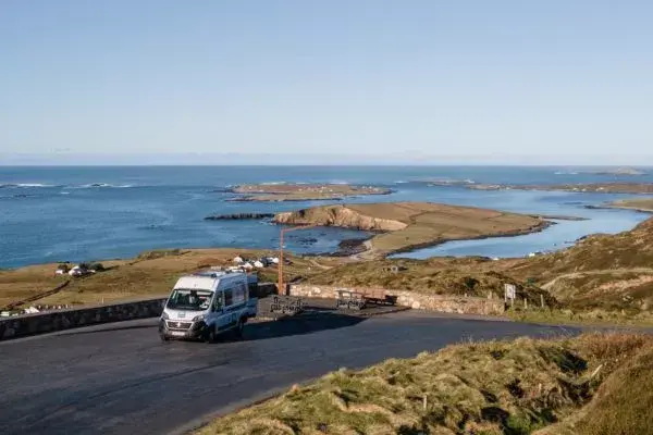 ¿Sueñas con un viaje en caravana por Irlanda?