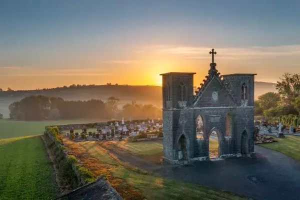 Self-drive Hertz Car and Deluxe Hotels