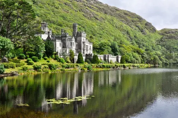 Ireland by Train: Explore with Railbookers!