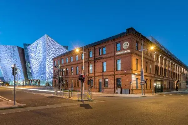 Descubre el histórico Titanic Hotel Belfast