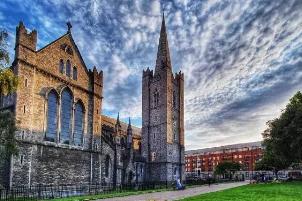 10&percnt; off admission Saint Patrick's Cathedral