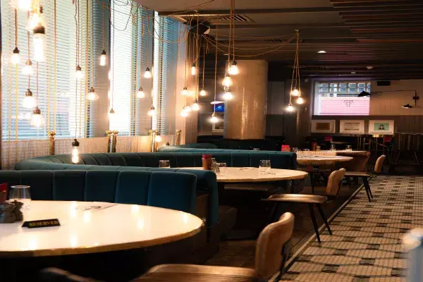 Descubre Dubl&iacute;n desde Aloft Dublin City