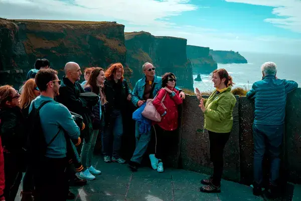 Scogliere di Moher e Galway in italiano