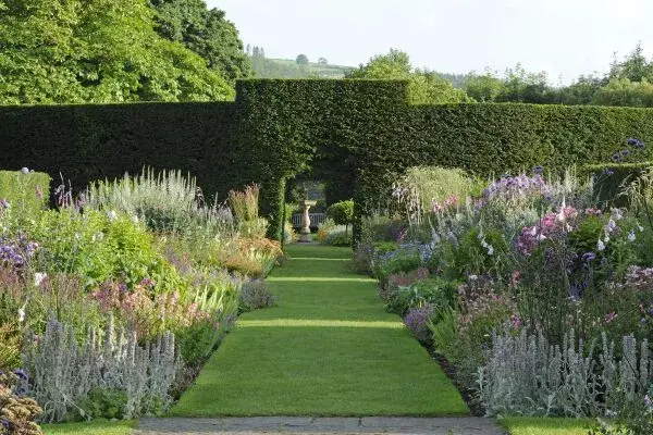 10&percnt; off Walled Garden Admissions&excl;