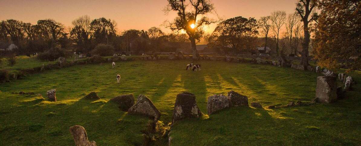 County Limerick Sun Through Grange Stone Circle Lough Gur_bg_2