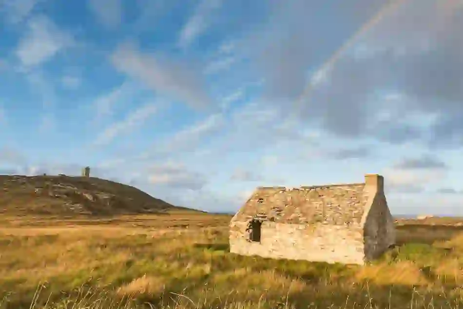 malin-head-cottage-rainbow-county-donegal