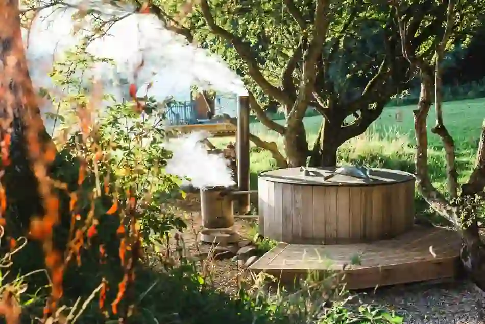 Woodburning Hot Tub at Rock Farm Slane