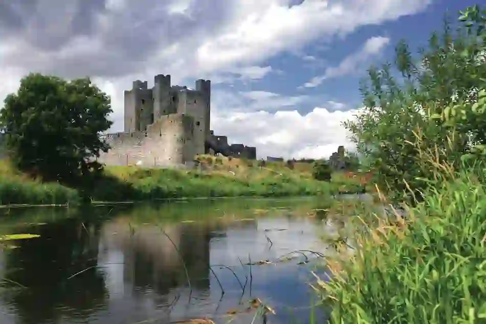 trips to ireland by boat