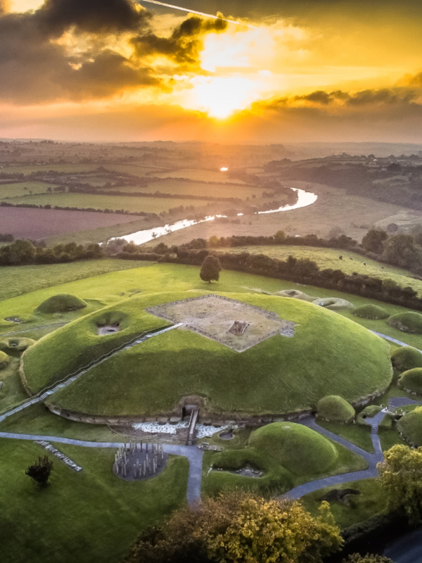 knowth-bru-na-boinne-hero