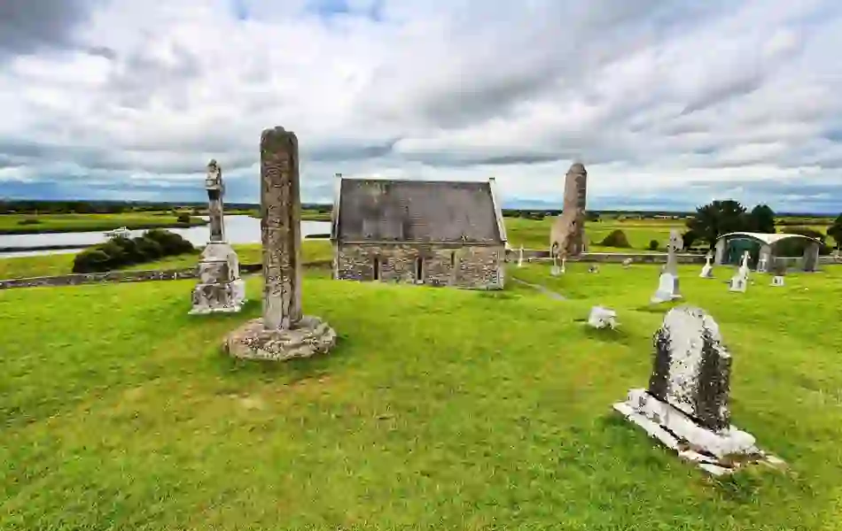 Clonmacnoise-new