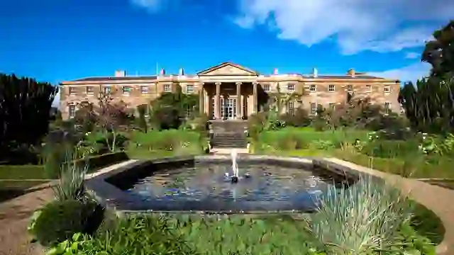 Hillsborough Castle and Gardens, een Georgiaanse landhuis met formele tuinen in county Down.