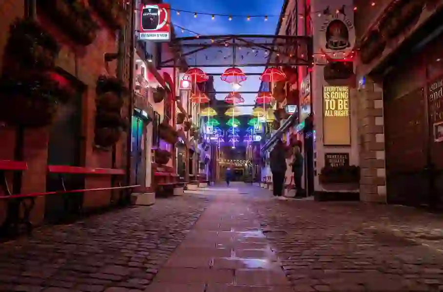 cathedral-quarter-belfast-evening
