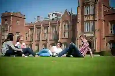 Queens University BelfastWeb Size