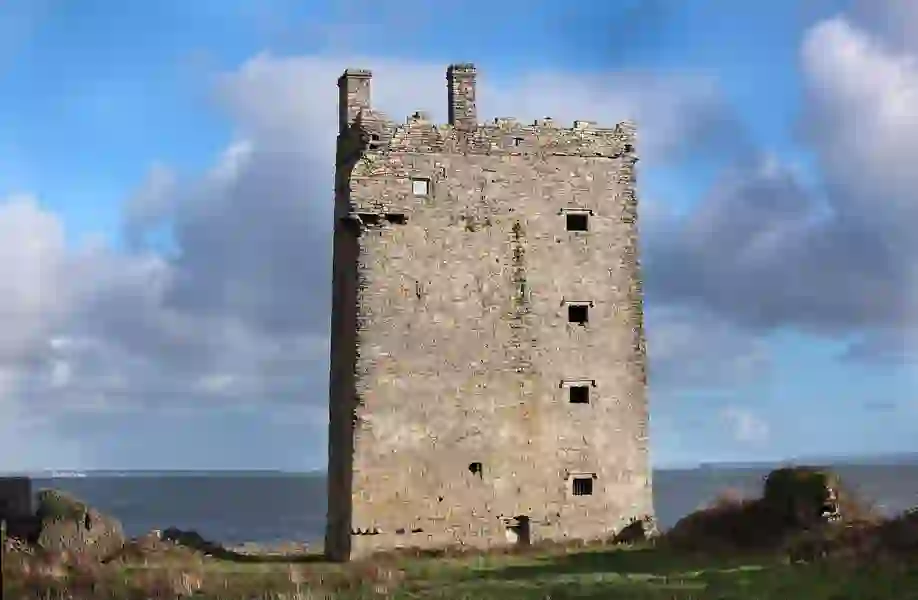 carrigaholt-castle-co-clare
