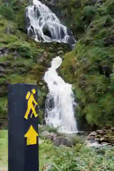 iunw-day-3-assarancagh-waterfall