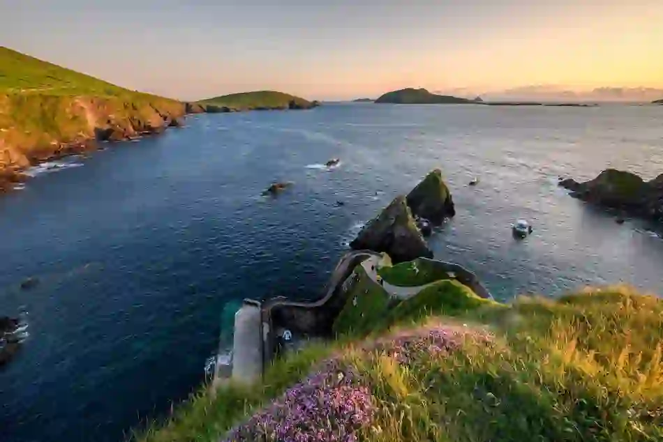 Dunquin Pier overlooking the Atlantic Ocean and Blasket Islands on the Dingle Peninsula, County Kerry.
