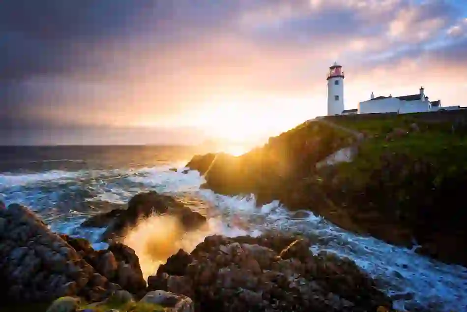 donegal-wild-beauty-fanad-head-lighthouse