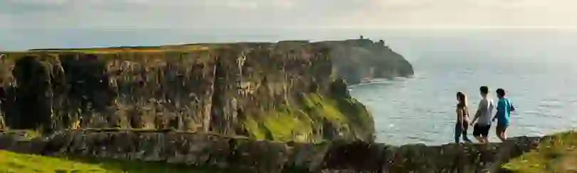 cliffs-of-moher-strip-bg