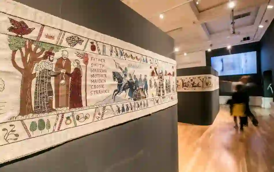 glassofthrones-ulstermuseum