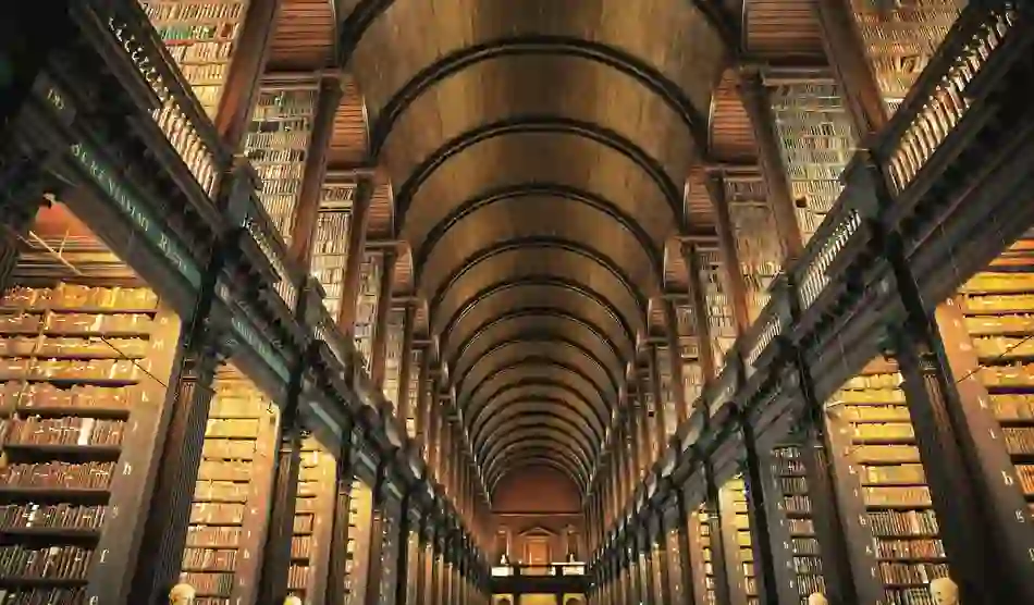 literature-in-ireland-trinity-college-library-dublin-bg