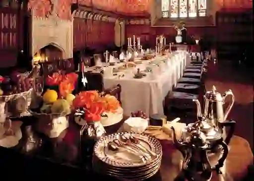 lismore-dining-room-luxury-rentals-inset-2