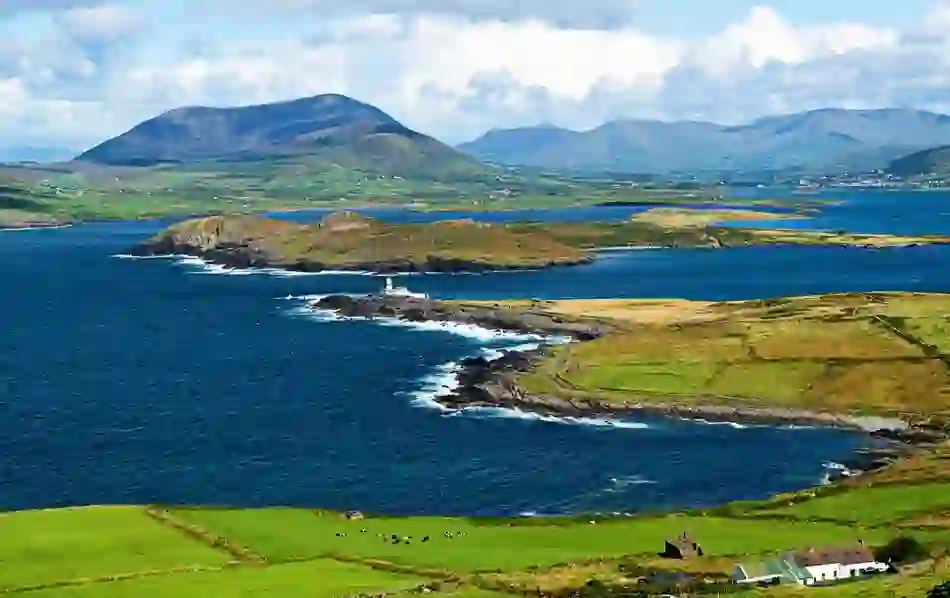 talesirelandsislands-valentiaisland-herov1