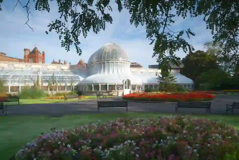 belfast-top-experiences-botanic-gardens-antrim-bg