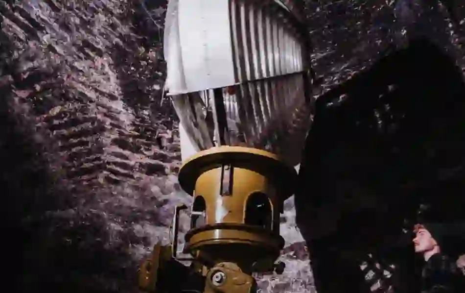 hookhead-hooklighthouselight