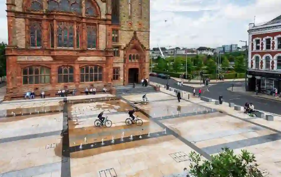 derrycycles-guildhall