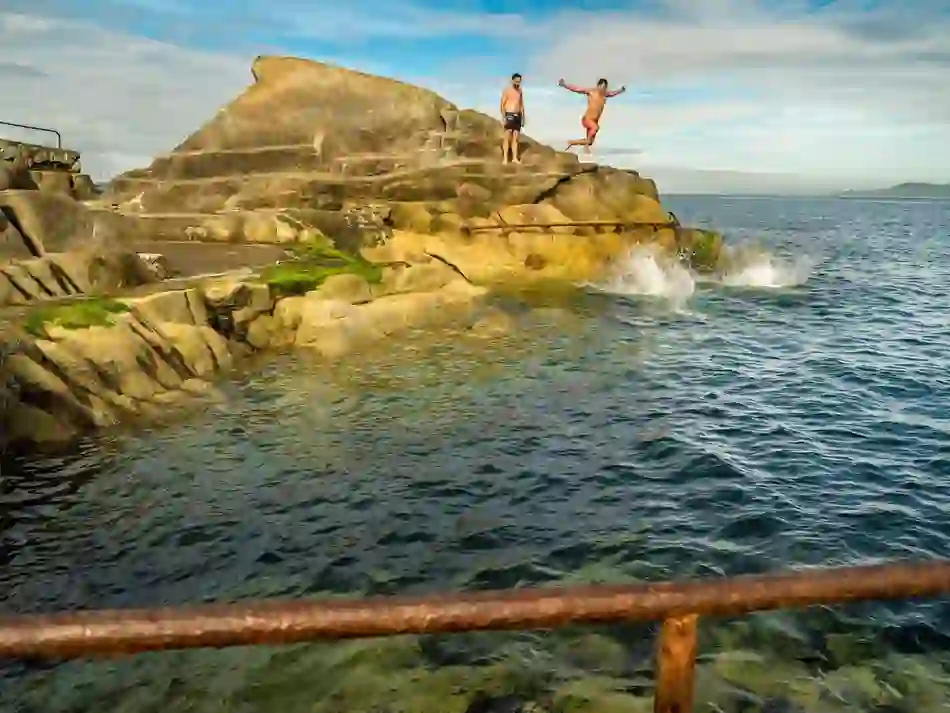 bad-sisters-forty-foot