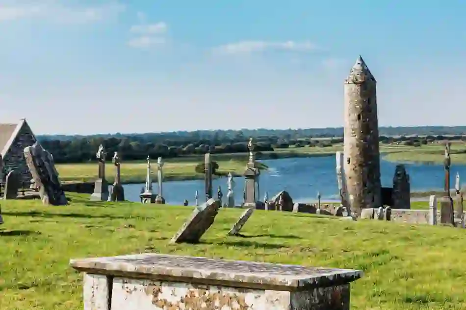 dublin-to-galway-clonmacnoise