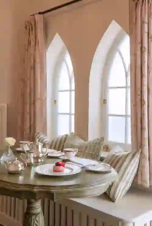 luxuryaccommodation-cashelpalace-v2